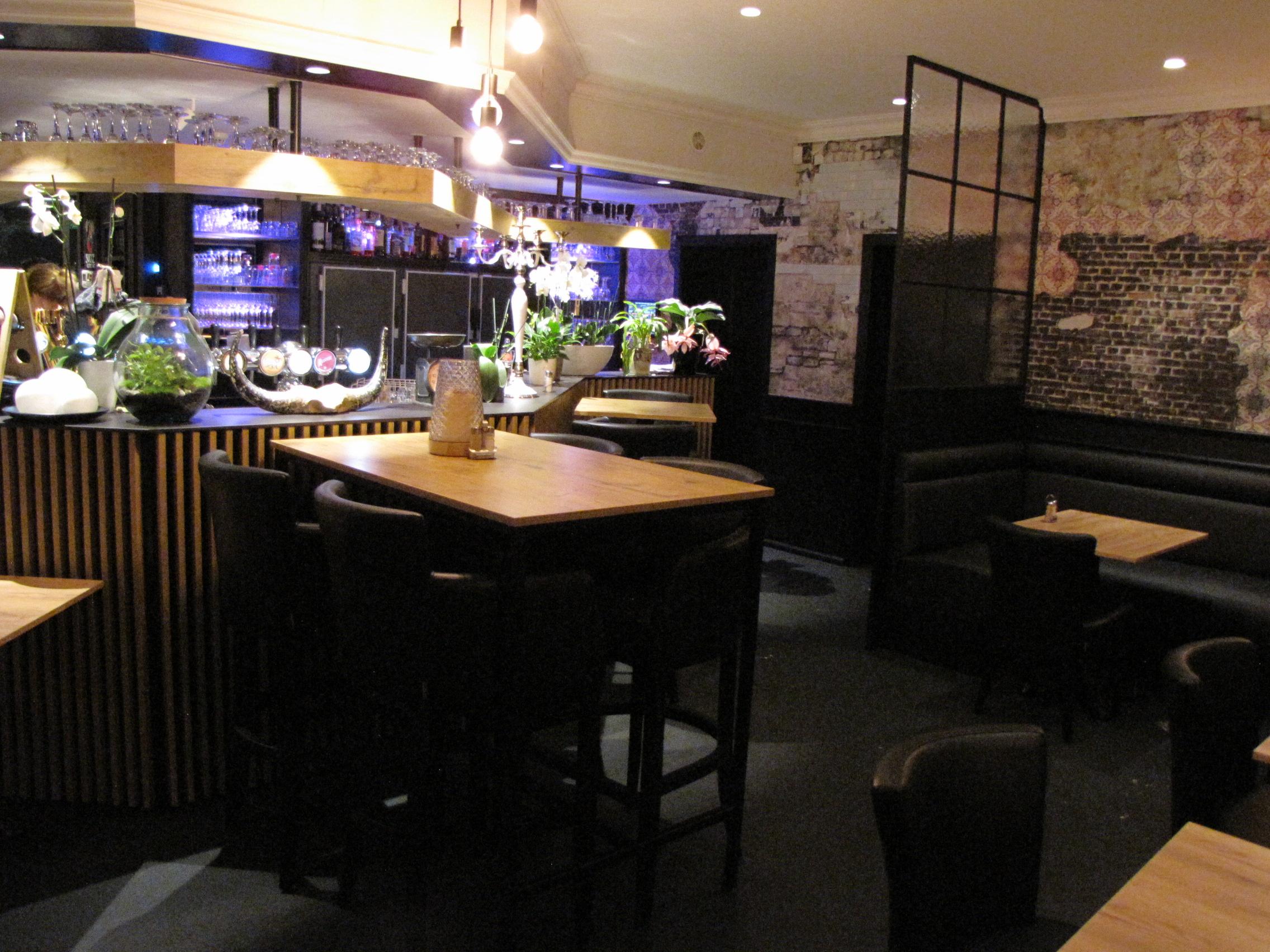 Brasserie De Seats